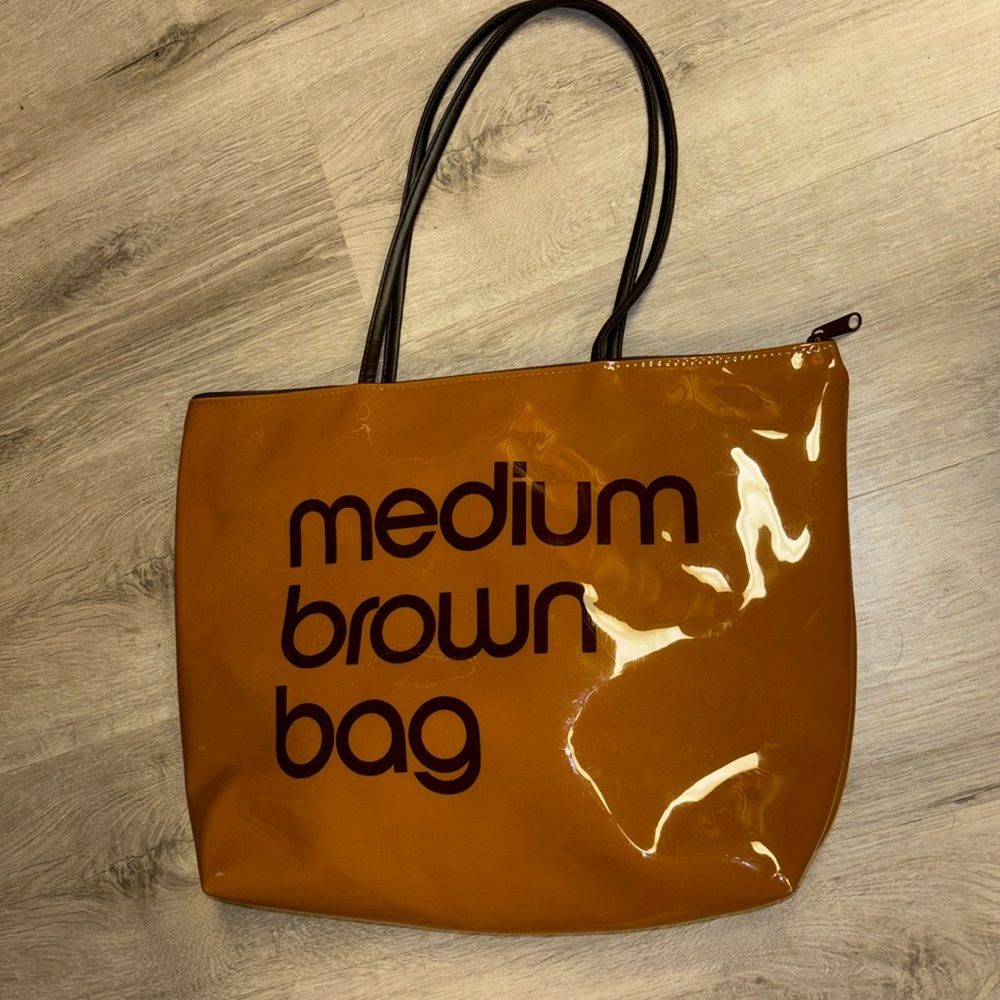 BLOOMINGDALES MEDIUM BROWN ZIP TOP TOTE BAG